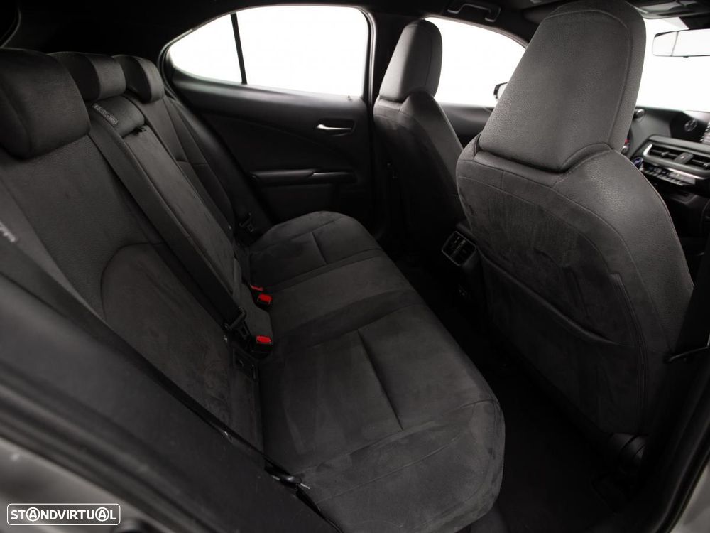 Lexus UX 250h Business - 11