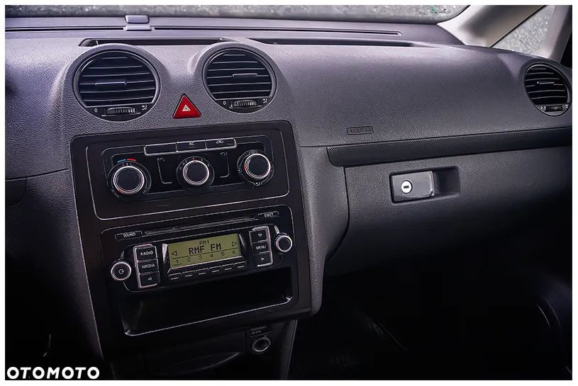 Volkswagen Caddy - 27