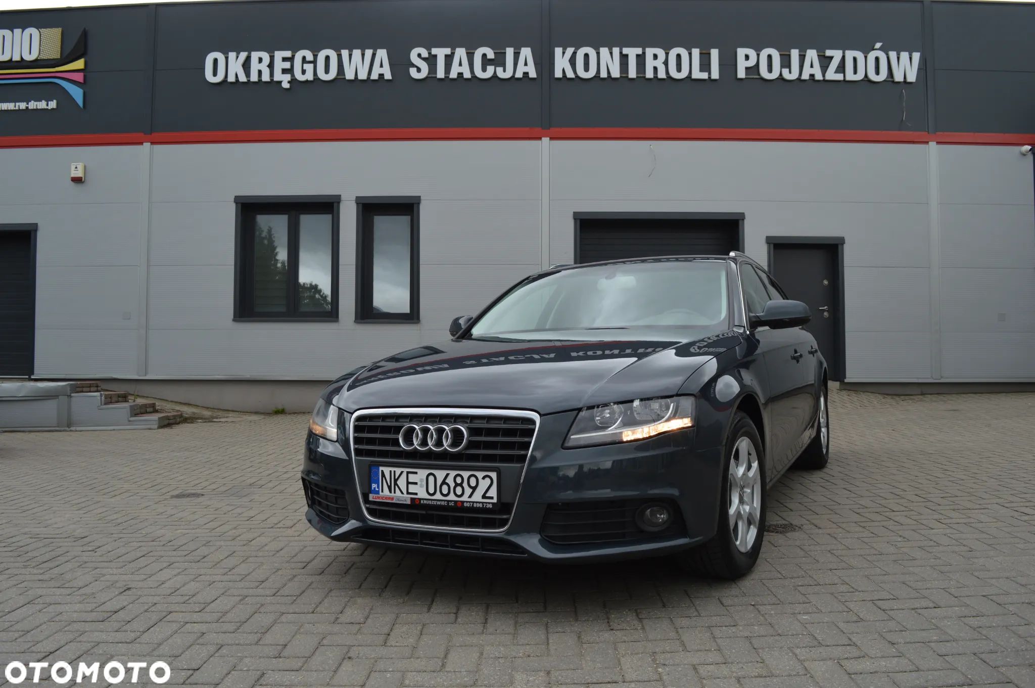 Audi A4 - 1