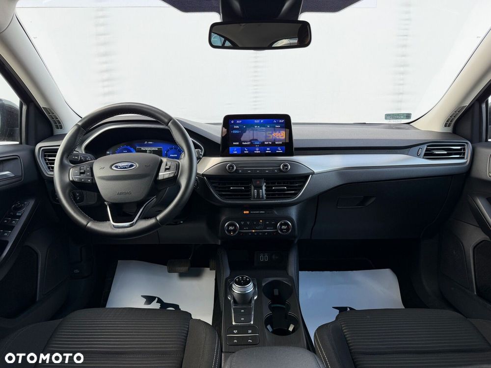 Ford Focus 1.5 EcoBoost Titanium X - 28