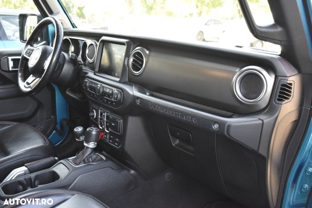 Jeep Wrangler - 41