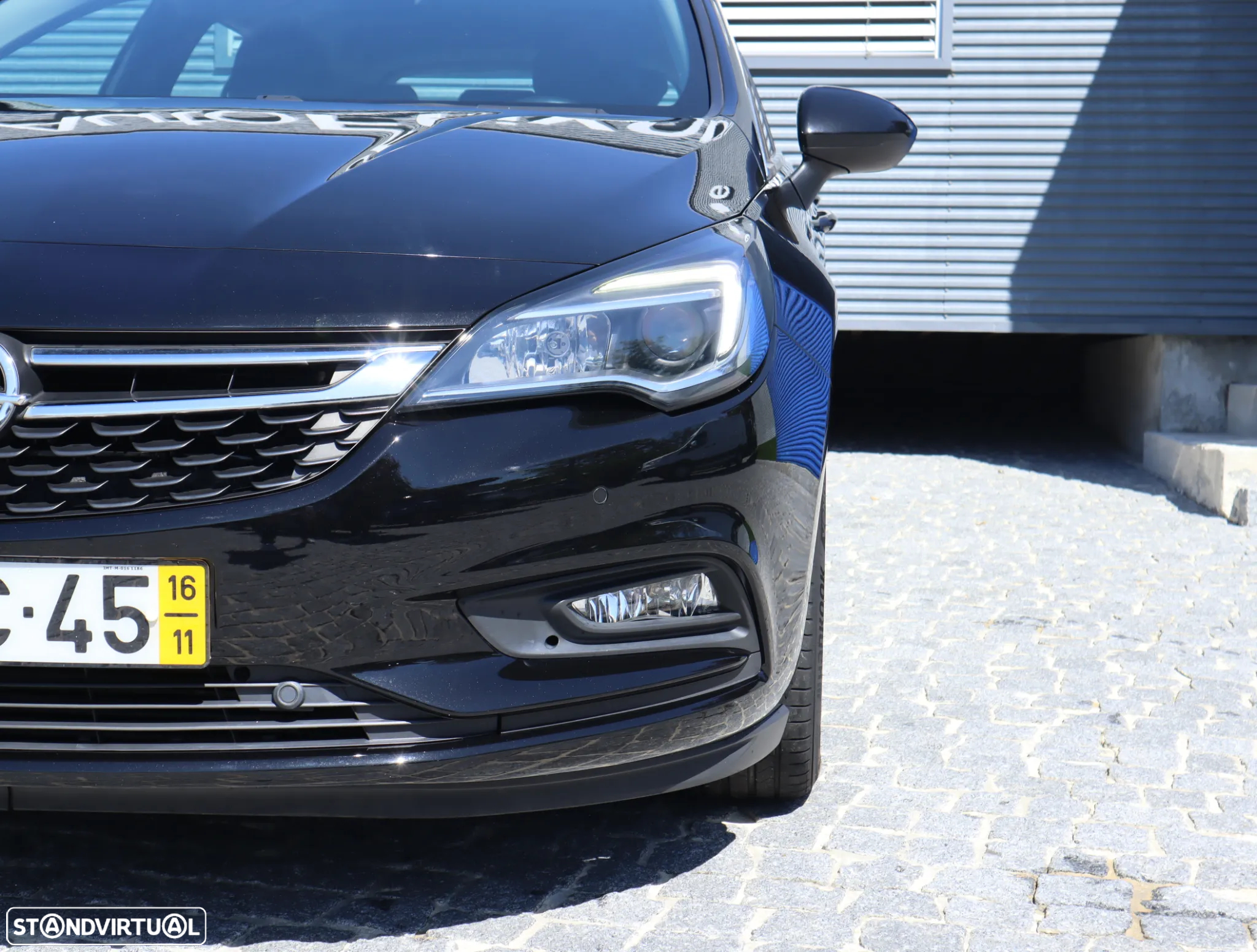 Opel Astra Sports Tourer - 8