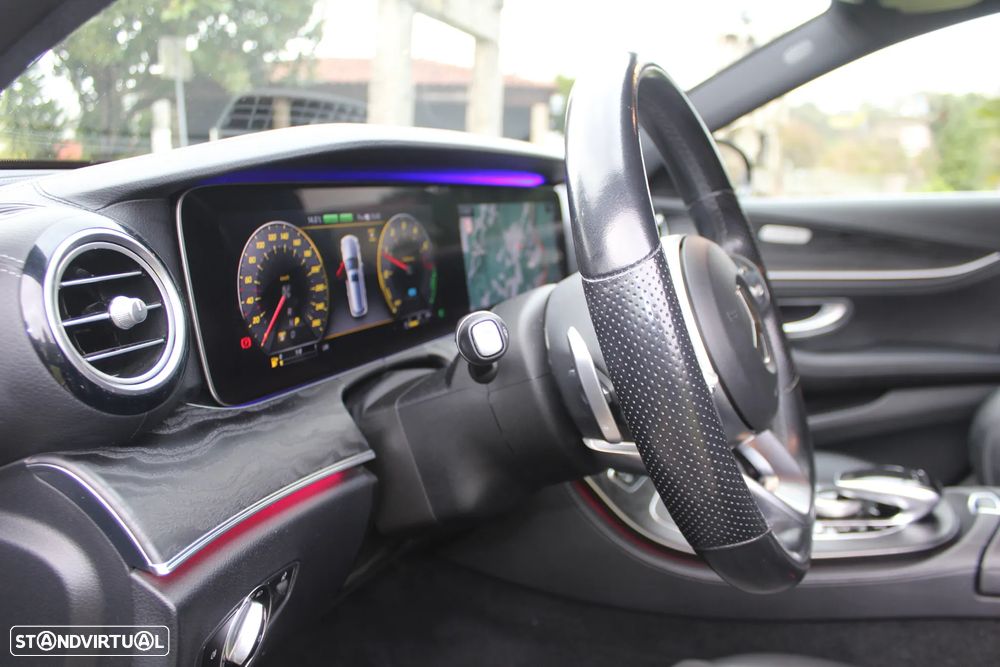 Mercedes-Benz E 300 de AMG Line - 13