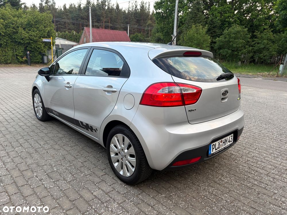 Kia Rio 1.1 crdi M - 2