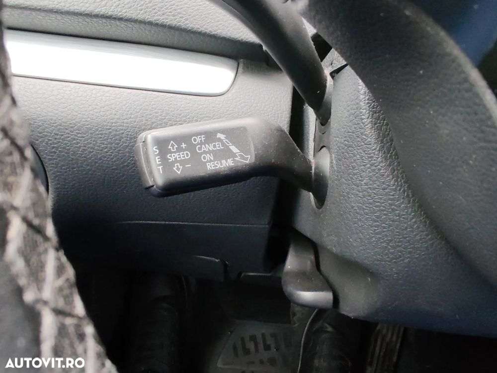 Volkswagen Sharan 2.0 TDI DSG (BlueMotion Technology) Highline - 22