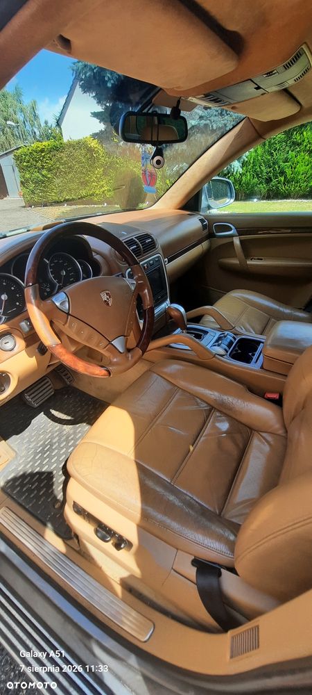 Porsche Cayenne - 6