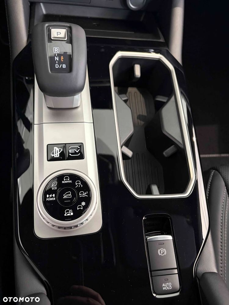 Mitsubishi Outlander Black Edition - 16