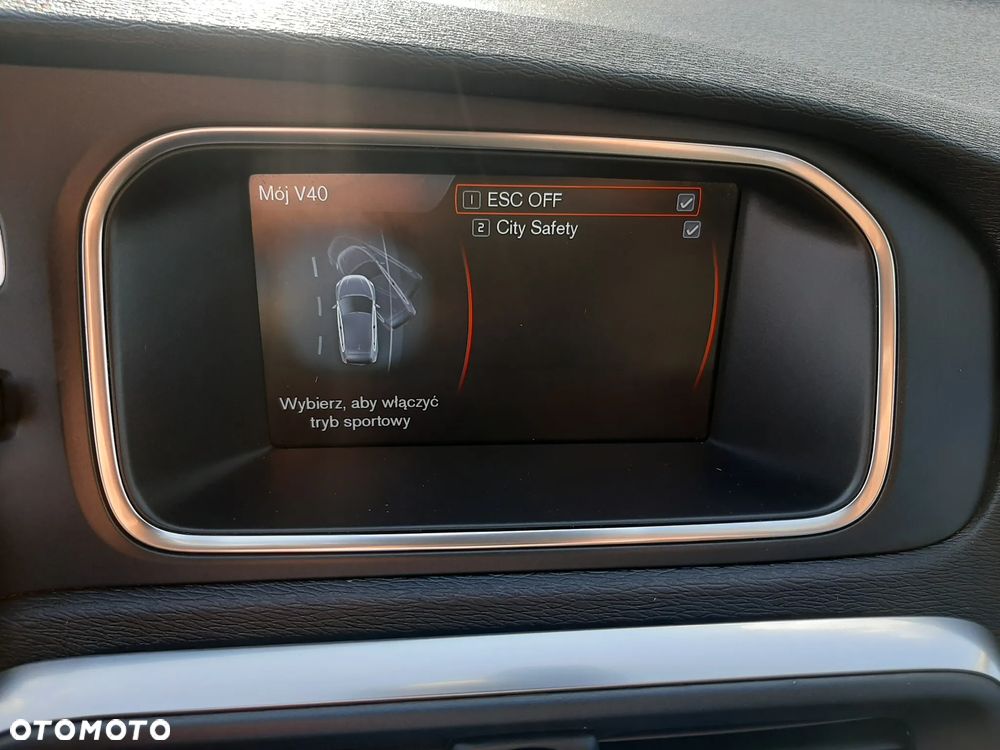 Volvo V40 D2 - 23