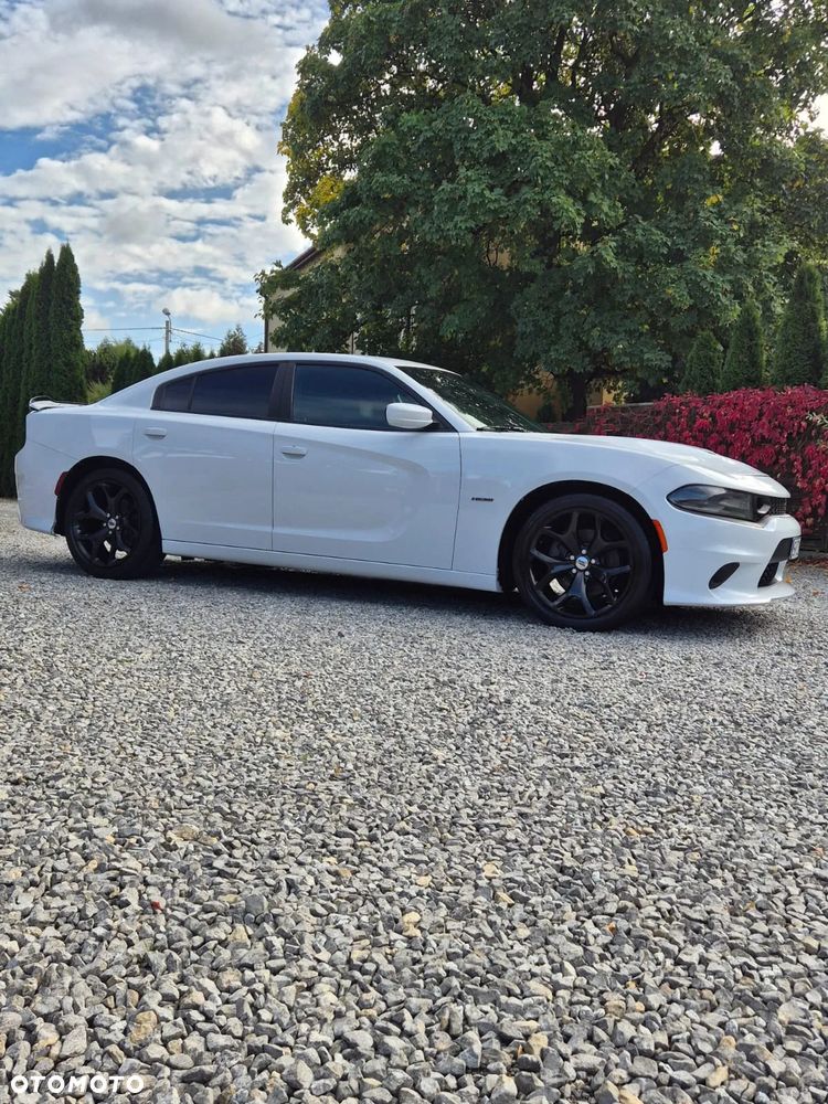 Dodge Charger - 4