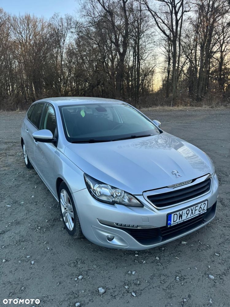 Peugeot 308 - 1