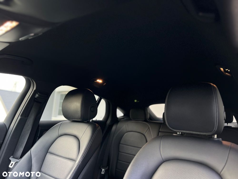 Mercedes-Benz GLC 200 - 35