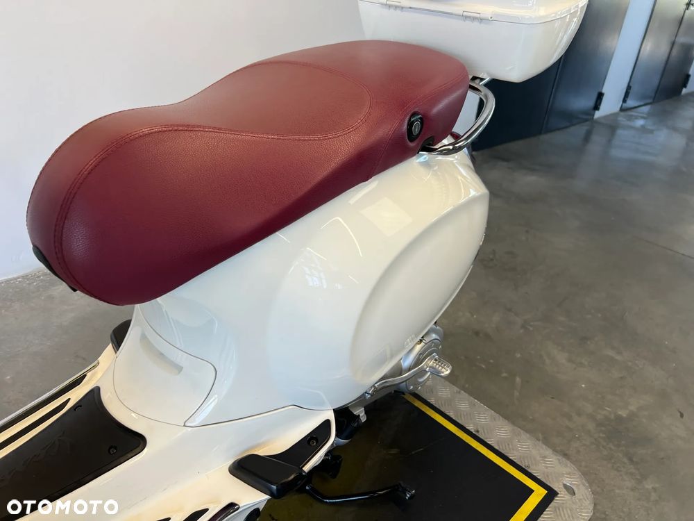Vespa Primavera - 27