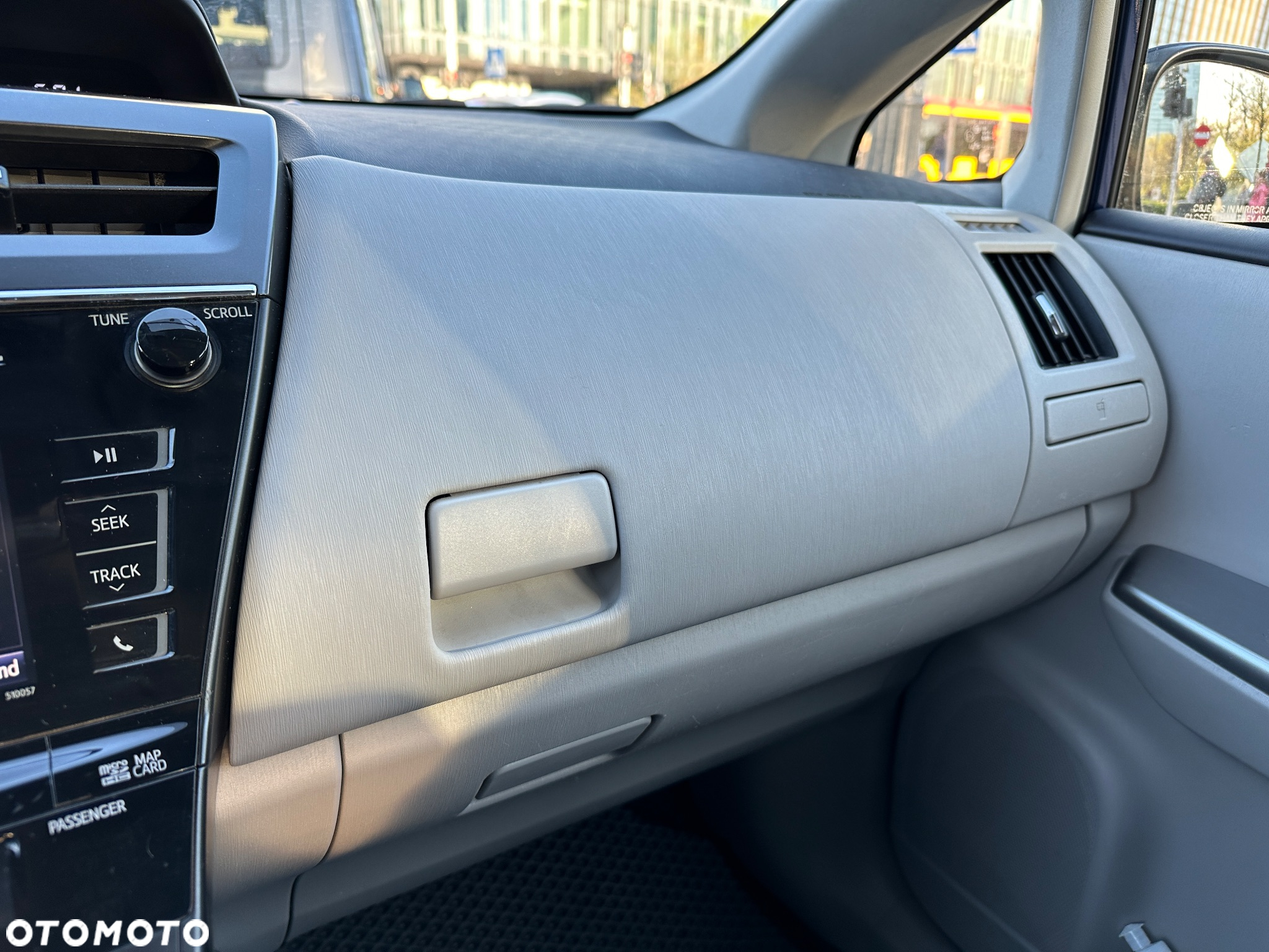 Toyota Prius+ (Hybrid) Comfort - 21