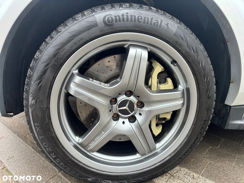 Mercedes-Benz ML 63 AMG 4-Matic - 14