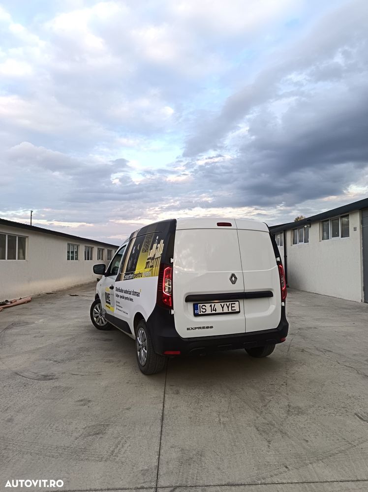 Renault Express - 9