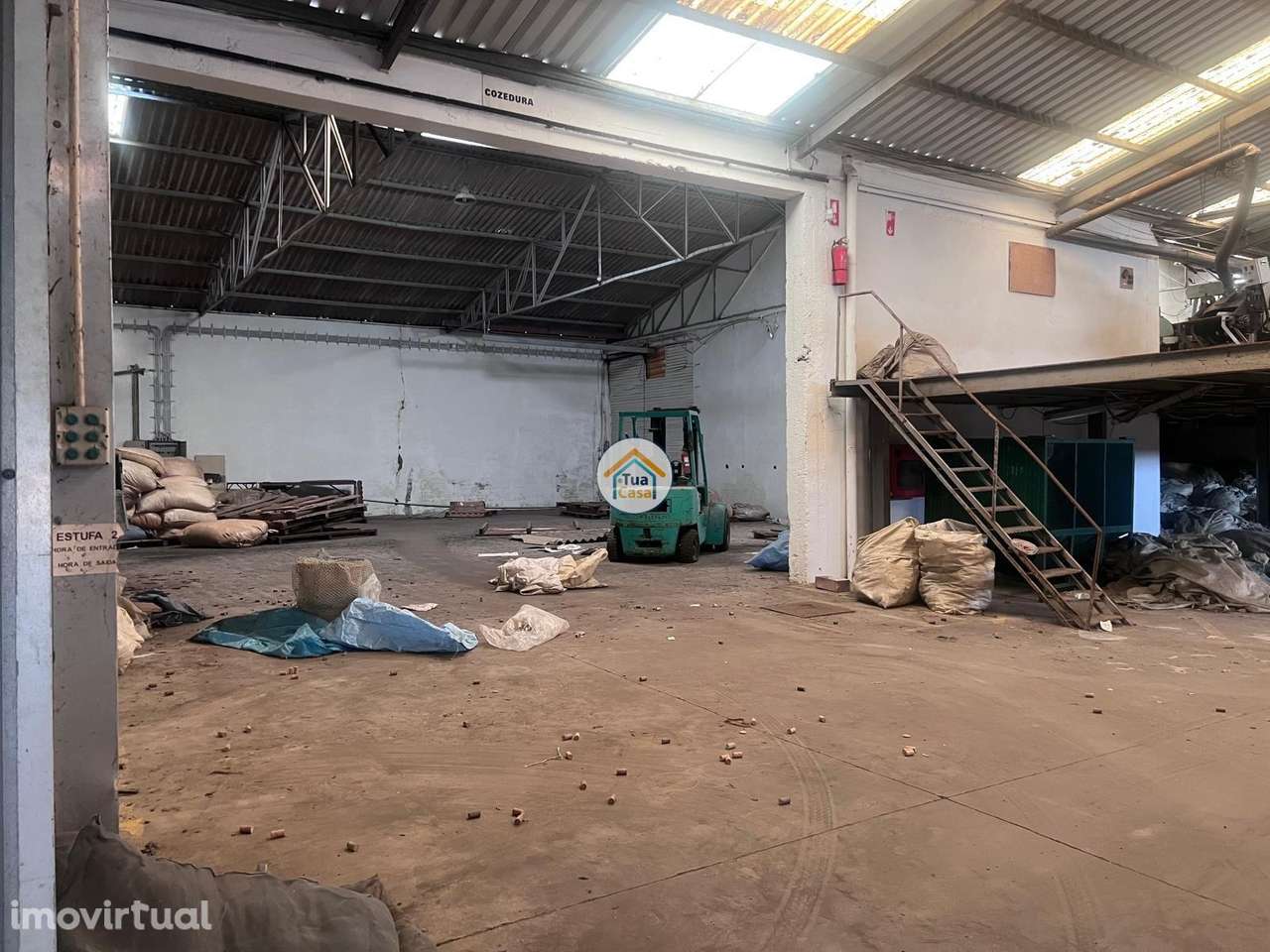 Armazém Industrial para Venda - Grande imagem: 3/21