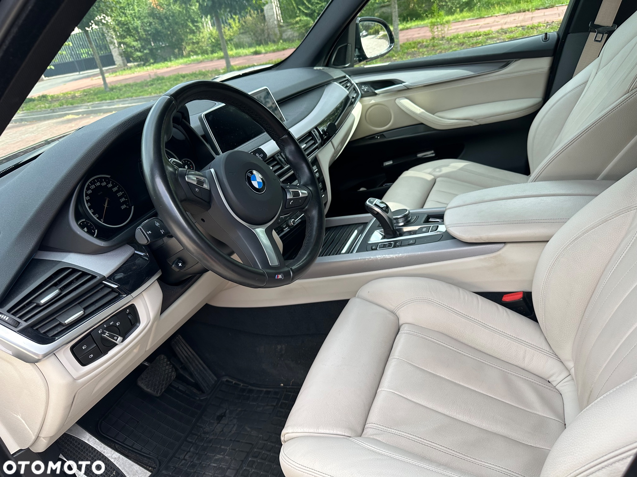 BMW X5 xDrive40d - 9