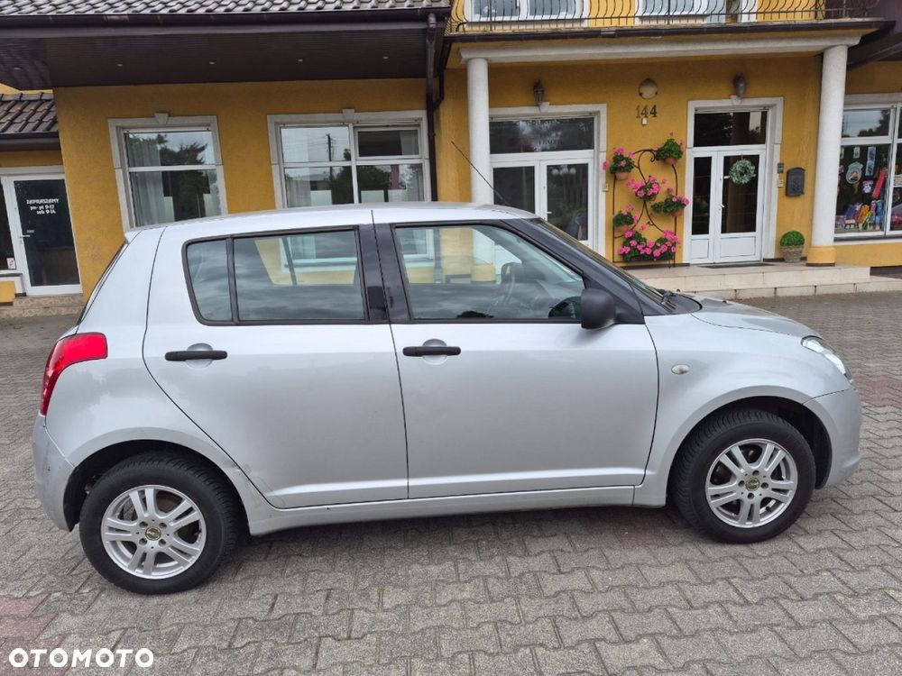 Suzuki Swift - 5