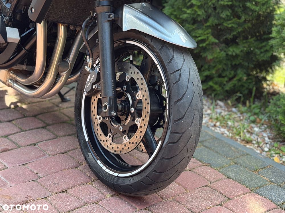 Suzuki Bandit - 22