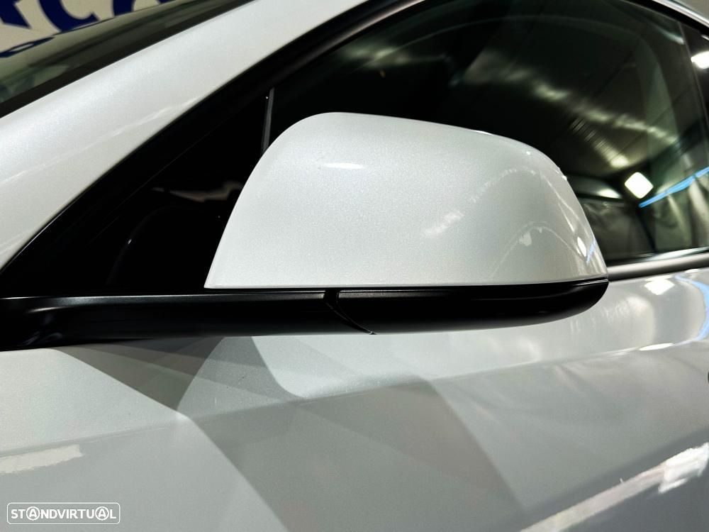 Tesla Model Y Long Range Dual Motor AWD - 16