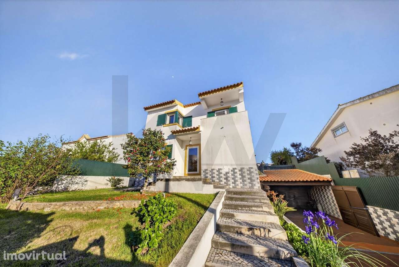 Moradia T4 isolada com piscina - Grande imagem: 2/59