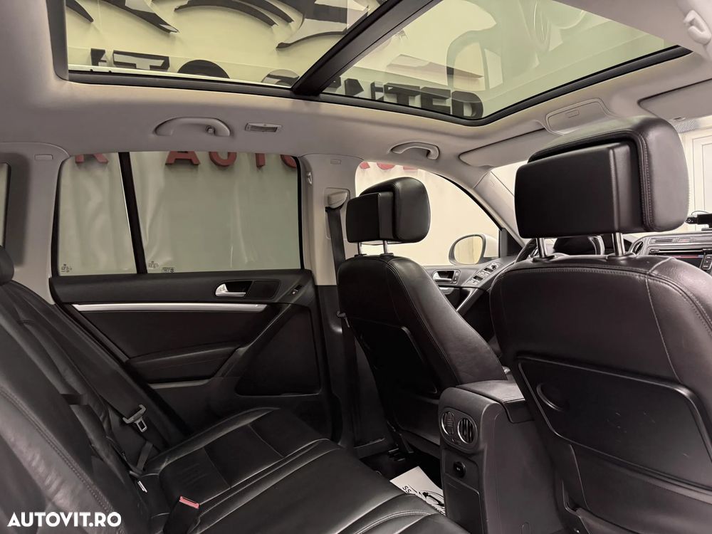 Volkswagen Tiguan 2.0 TDI 4Motion Sport & Style - 8