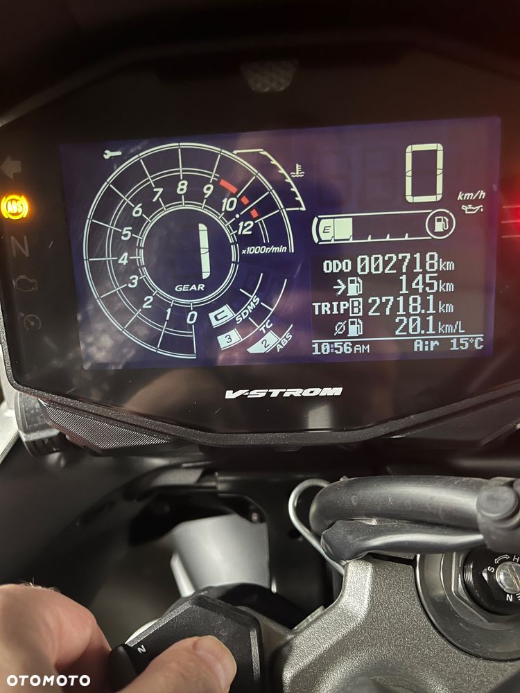 Suzuki V-STROM - 5