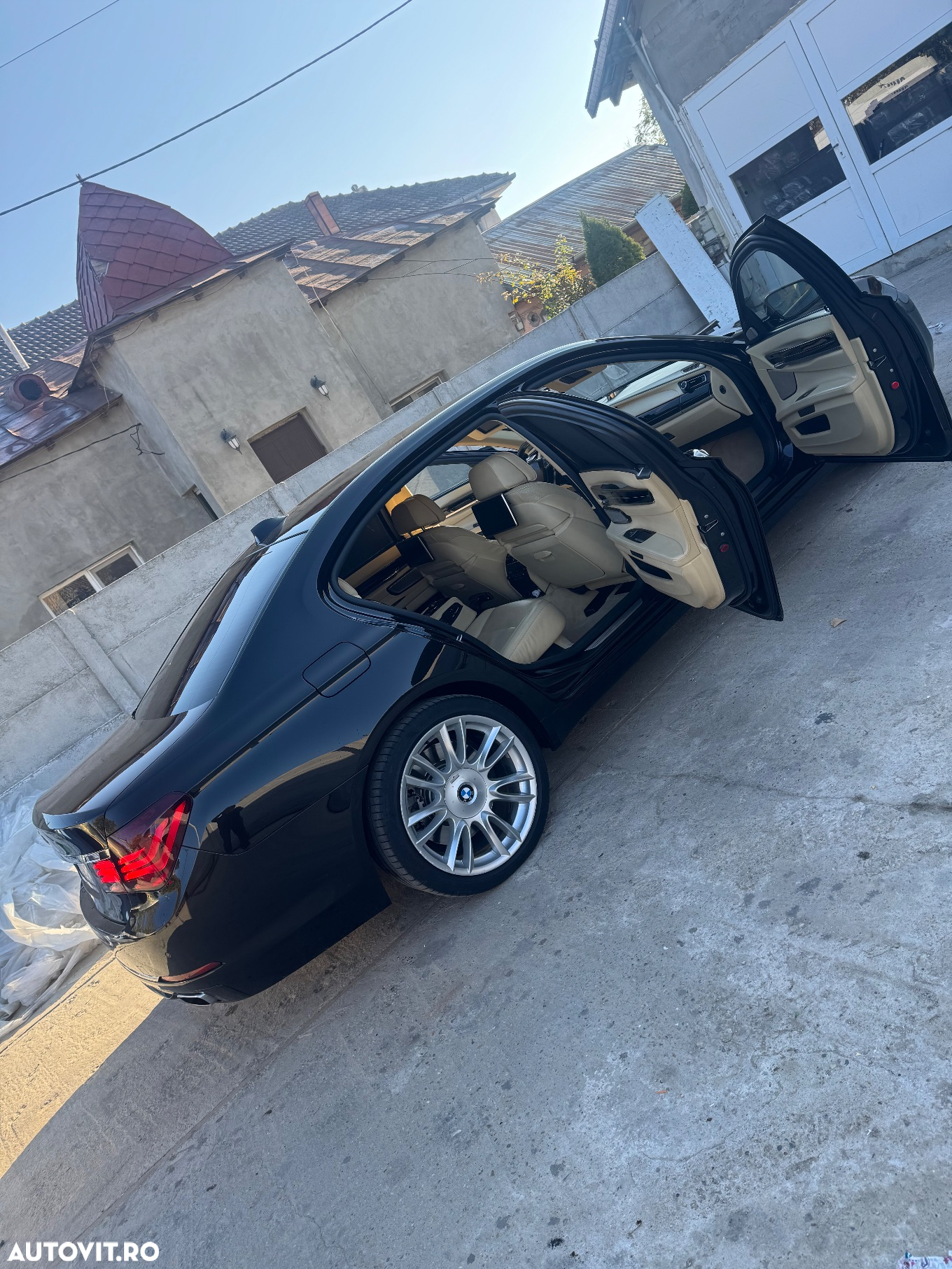 BMW Seria 7 750Ld xDrive - 11
