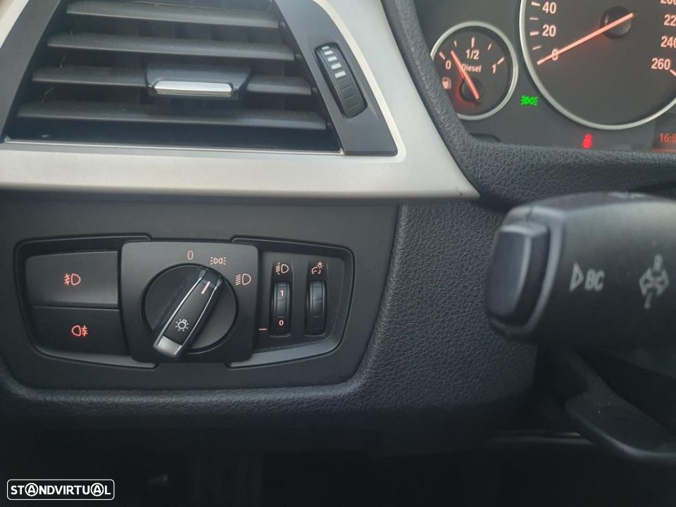 BMW 318 d Touring Navigation Auto - 13