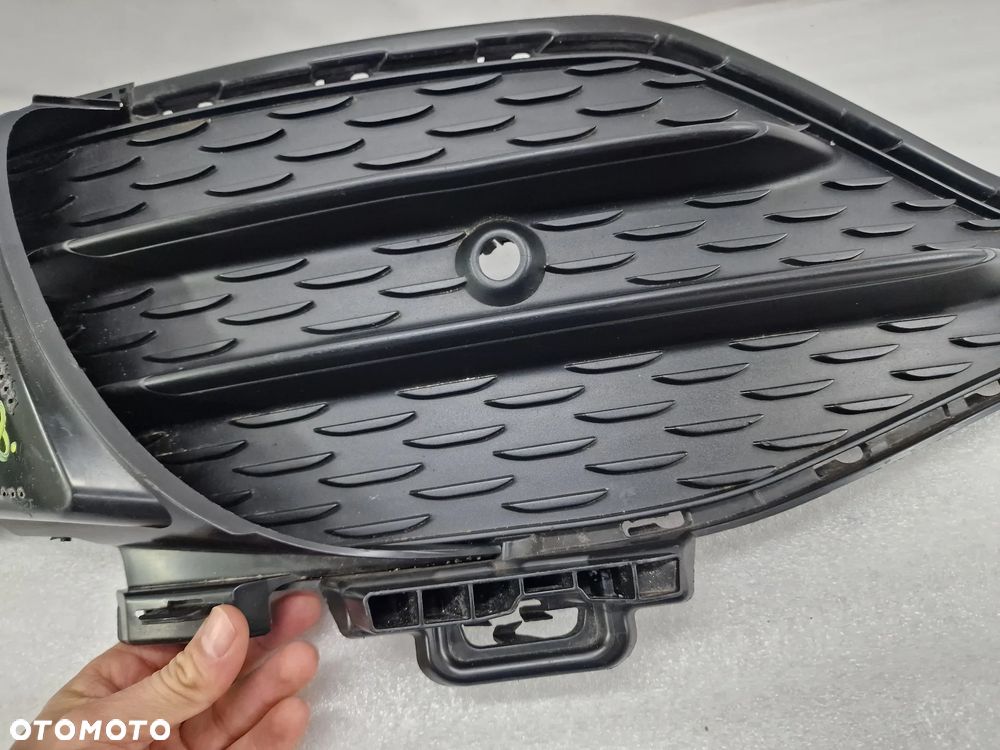 MERCEDES GLC LIFT AMG 19- LEWA KRATKA BOCZNA ZDERZAKA PRZEDNIEGO PRZÓD , NR A2538857604 , NR AUKCJI C/58 - 6