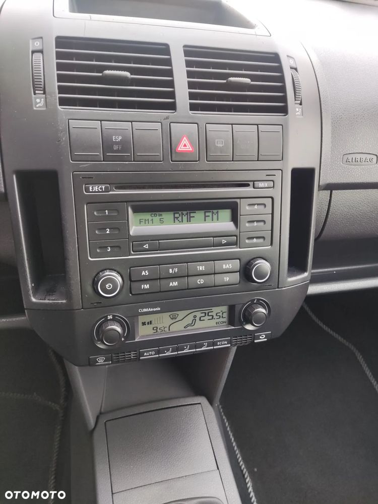 Volkswagen Polo 1.2 Tour Edition - 12