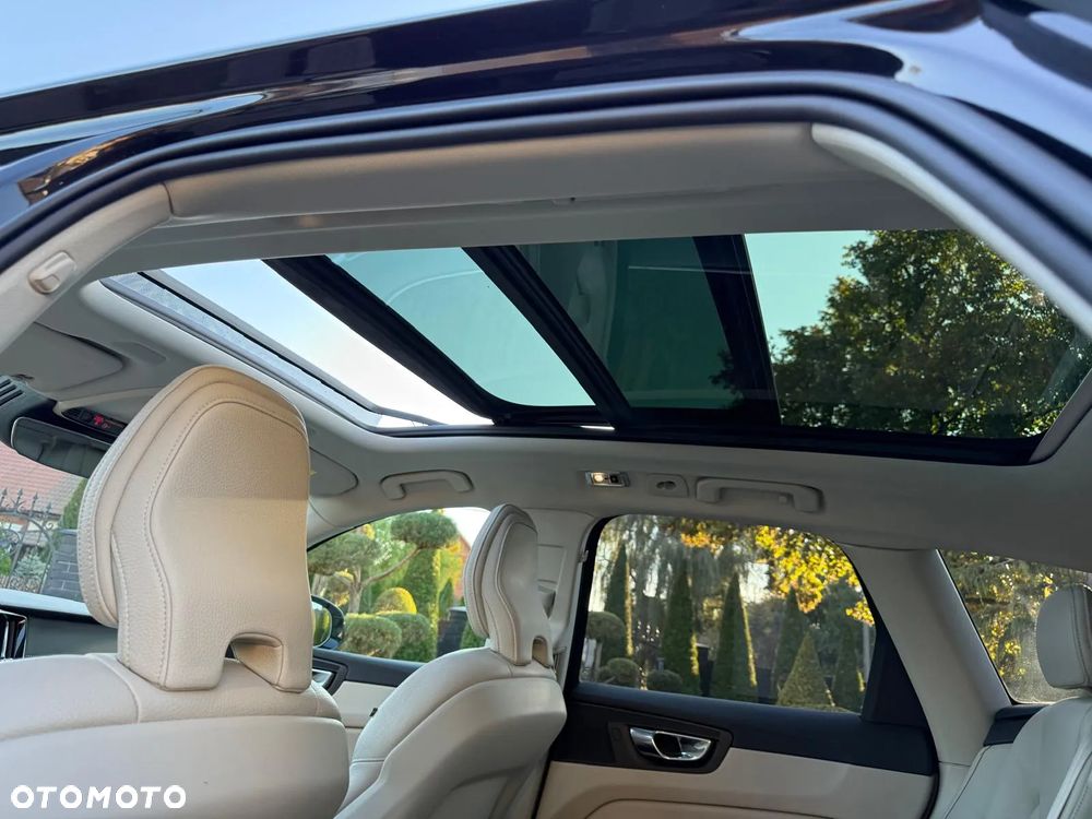Volvo XC 60 D4 AWD Geartronic Inscription - 36