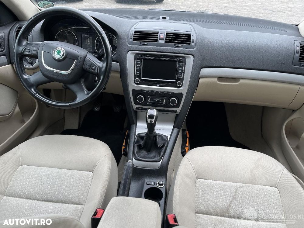 Skoda Octavia 1.2 TSI FAMILY - 2