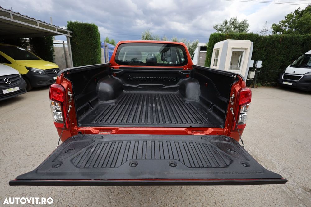 Mitsubishi L200 - 11