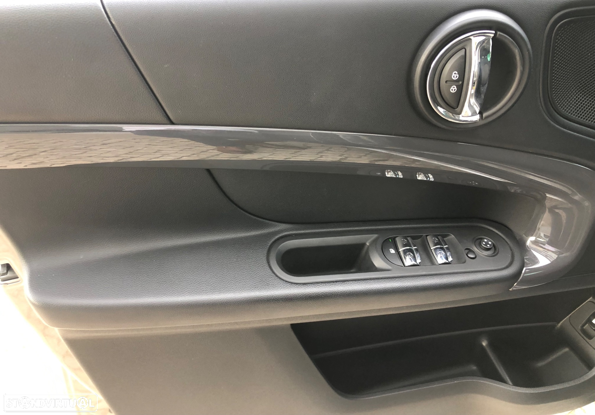 MINI Countryman Cooper SE ALL4 Auto - 19