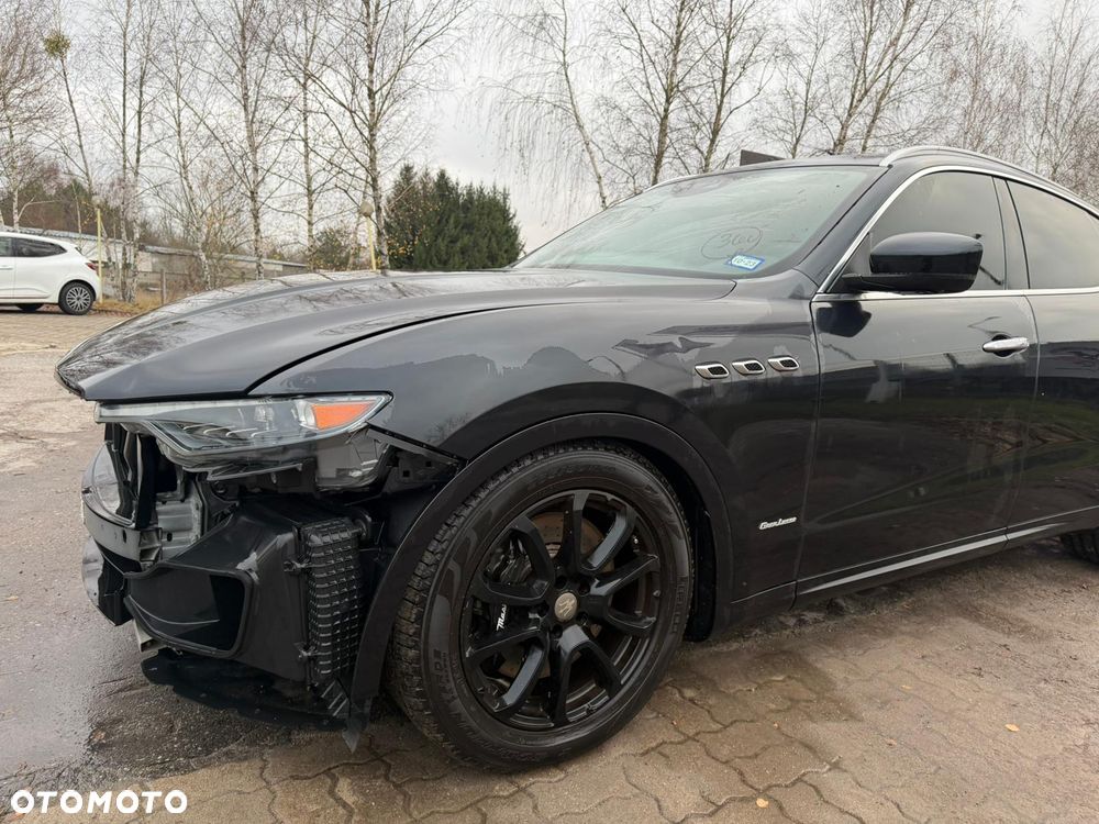 Maserati Levante S Q4 GranLusso - 3