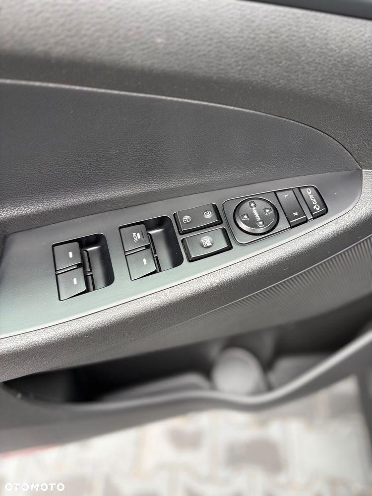 Hyundai Tucson - 11