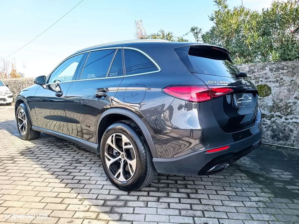Mercedes-Benz GLC 300 e 4Matic - 4