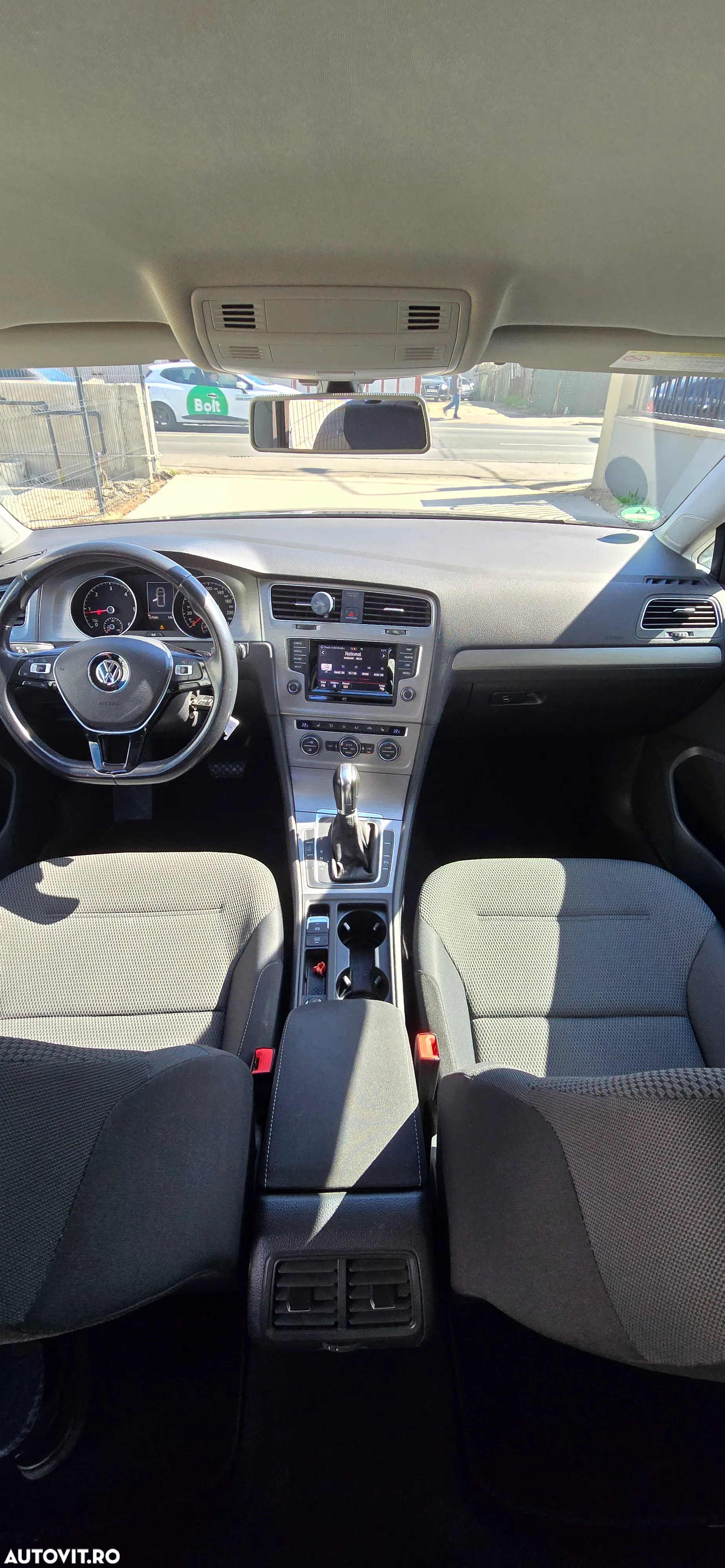 Volkswagen Golf 1.6 TDI DPF BMT DSG Comfortline - 5