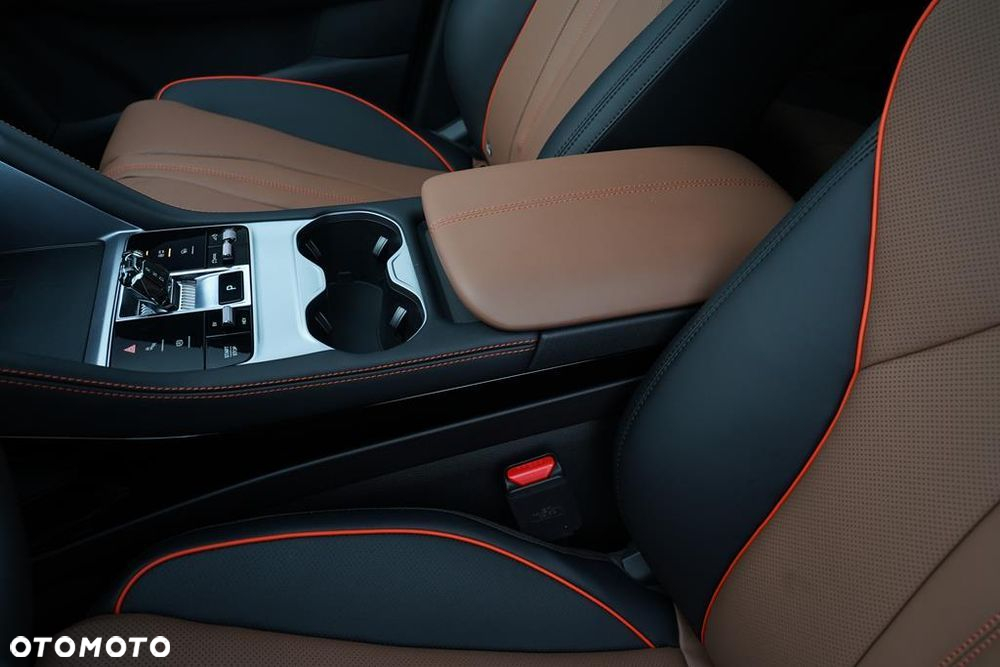 BYD Seal U 1.5T DM-i Design AWD - 13