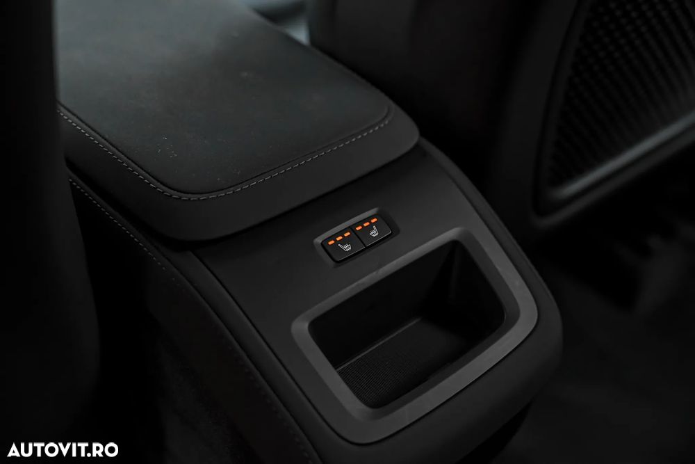 Volvo XC 90 B5 B AWD Plus Bright - 35