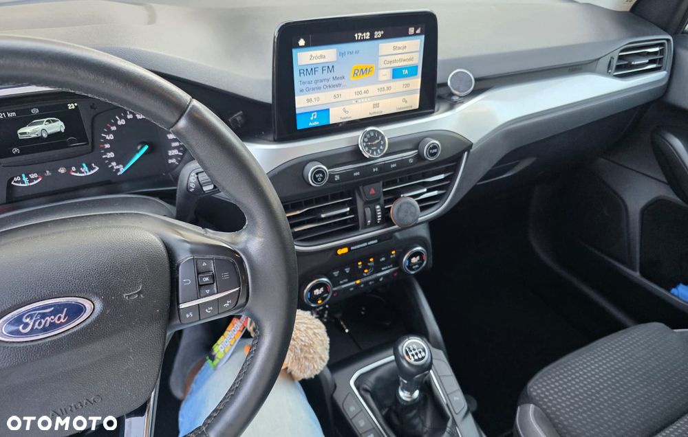 Ford Focus 1.0 EcoBoost Active Business - 12