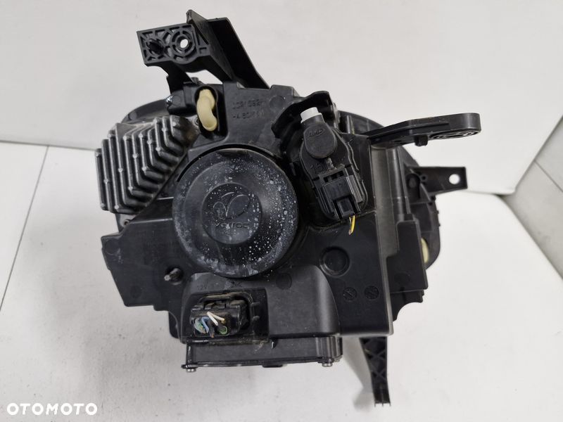 twingo 3 iii lift lampa lewy przód lewa przednia led reflektor europa 260602593r - 9