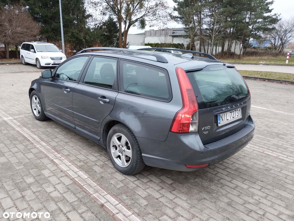 Volvo V50 1.6D DPF DRIVe - 9