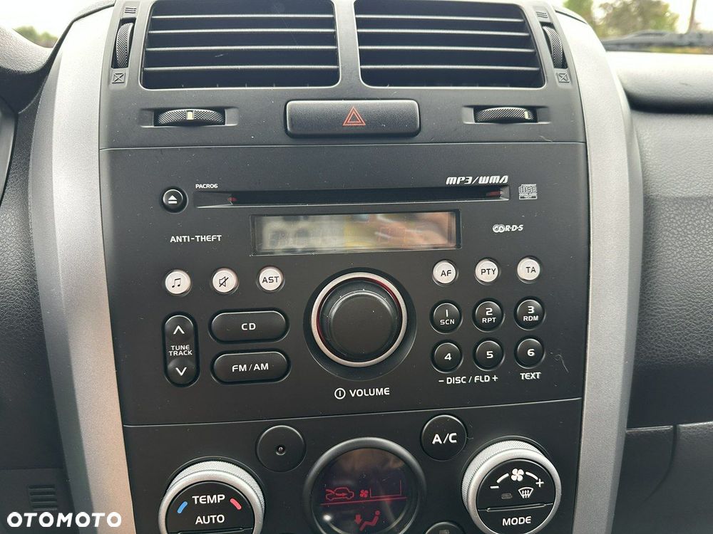 Suzuki Grand Vitara - 21