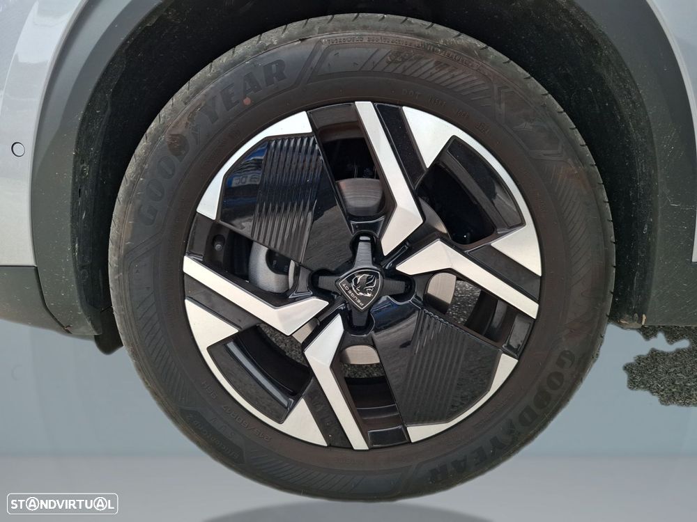 Peugeot 2008 1.2 Hybrid Allure e-DCS6 - 24