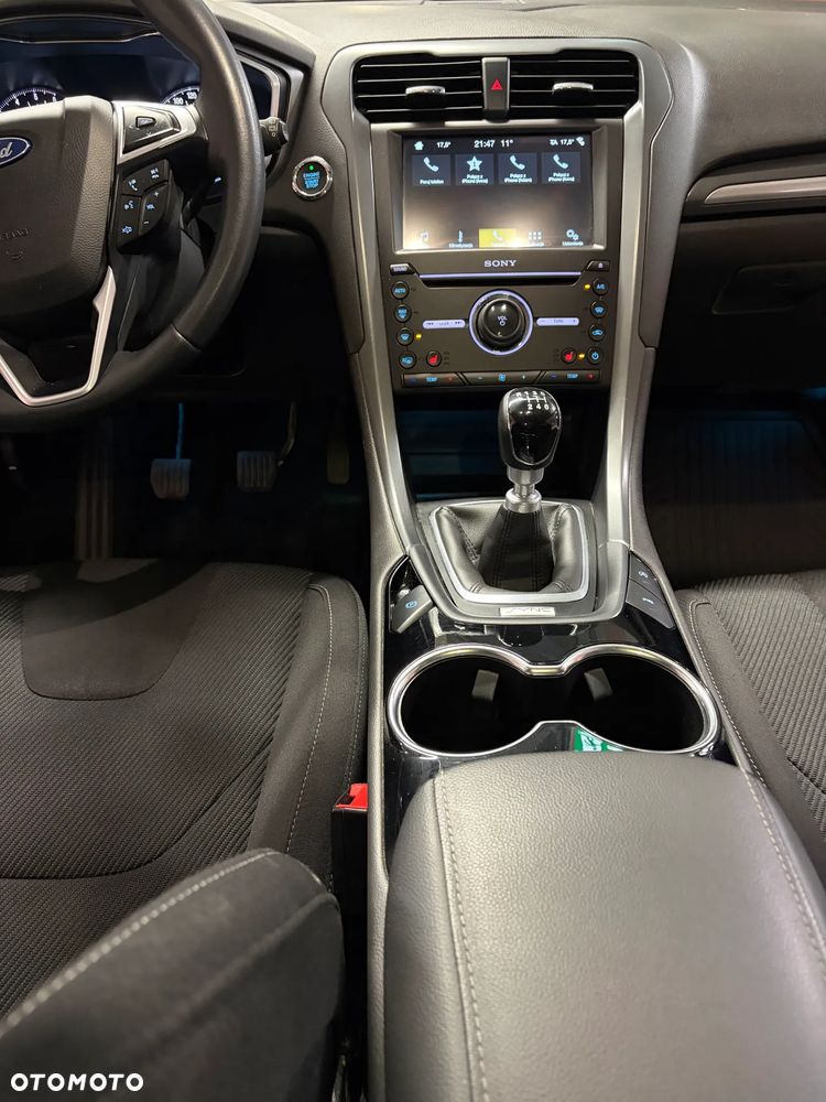 Ford Mondeo 2.0 TDCi Titanium - 16