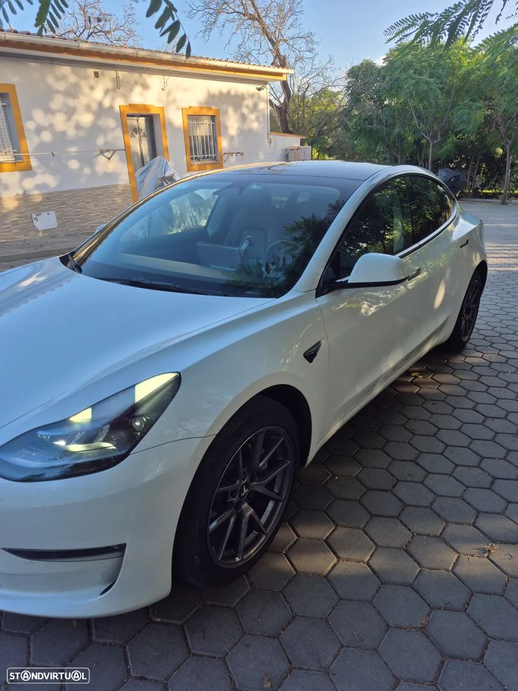 Tesla Model 3 Long Range Tração Traseira - 1