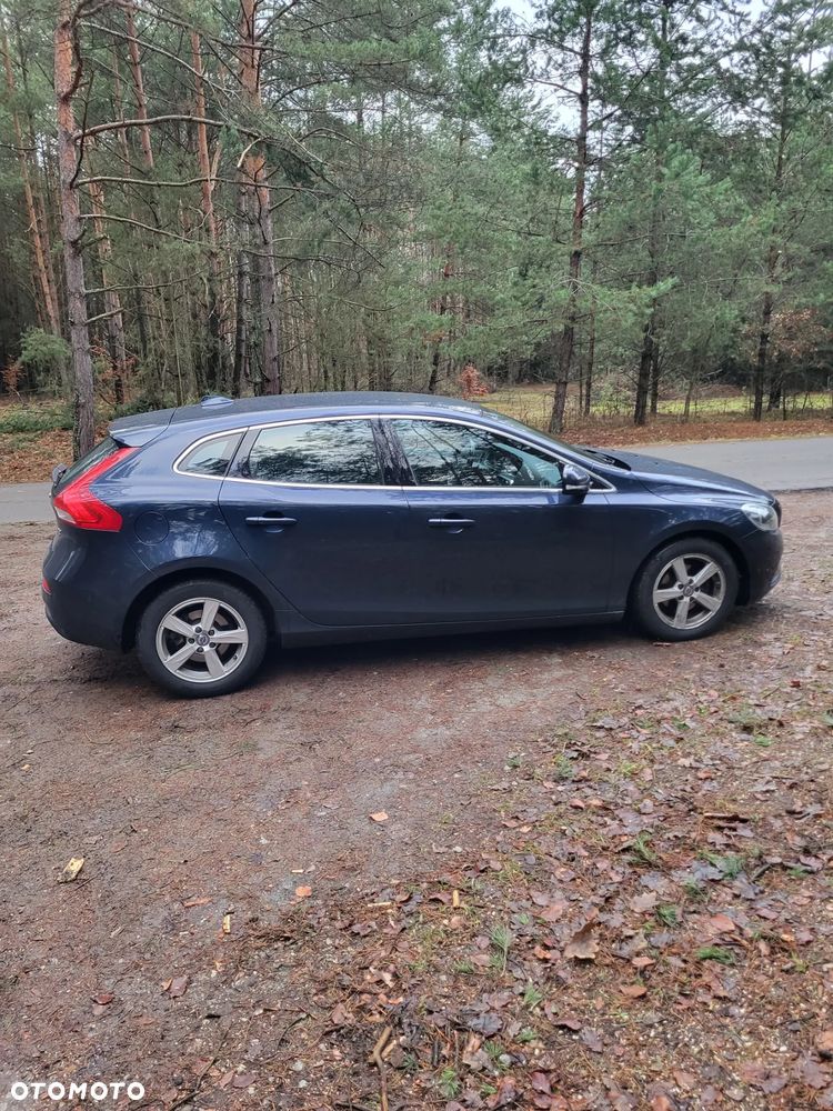 Volvo V40 D2 - 2
