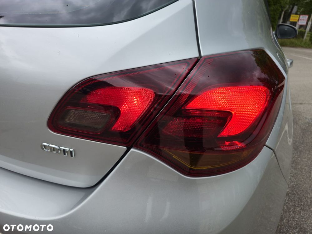 Opel Astra - 9